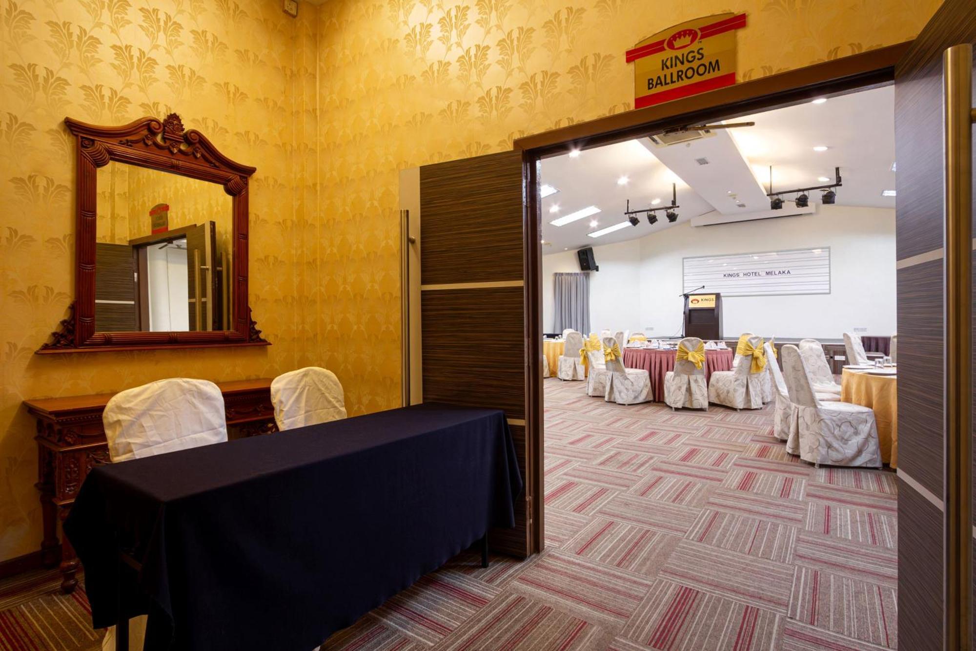 Kings Hotel Melaka Εξωτερικό φωτογραφία