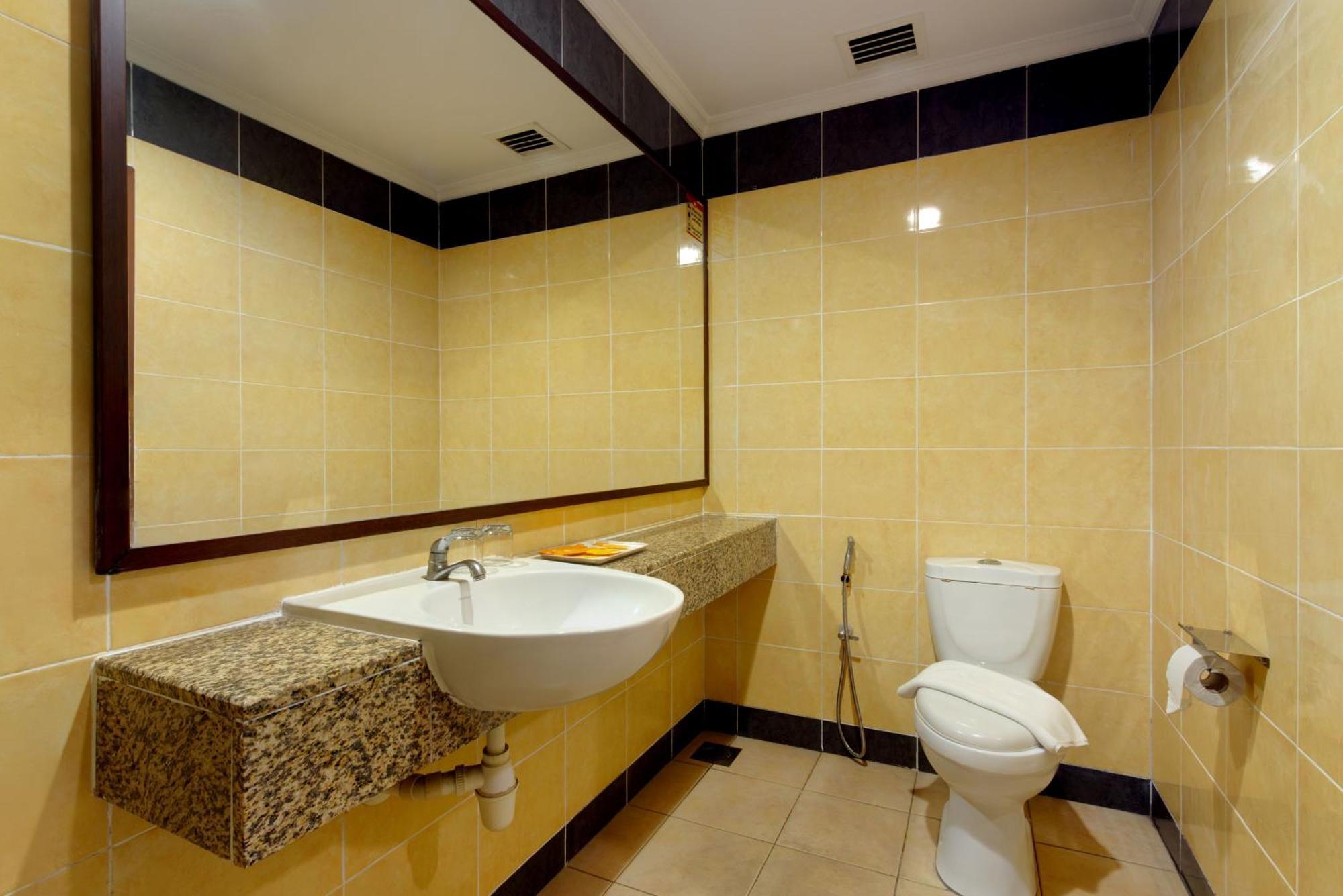Kings Hotel Melaka Εξωτερικό φωτογραφία